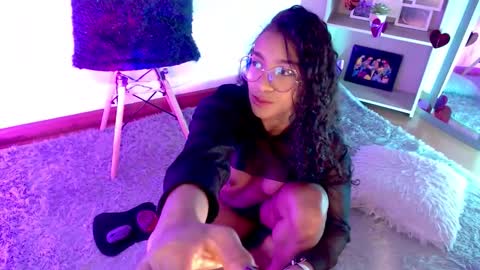 Snapshot of sasha_bowei chatting on 20, 3, 2026 sasha_bowei online show from 20, 3, 2026