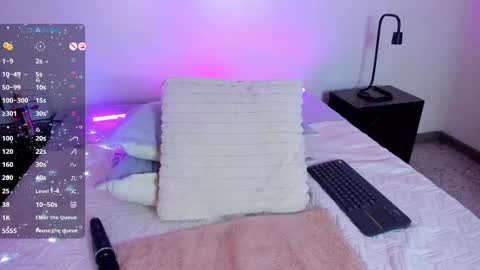 Snapshot of sasha_brattz chatting on 19, 9, 2025 Sasha Brattz online show from 19, 9, 2025