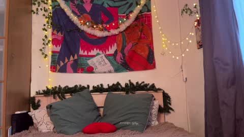 Alexandra Sasha in short online show from 15, 1, 2025