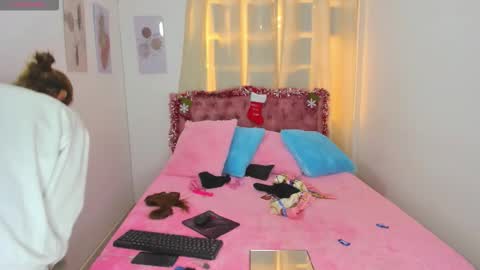 sasha morelo online show from 15, 12, 2025