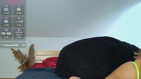 Snapshot of sasha_silk chatting on 2, 12, 2025 Sasha Silk online show from 2, 12, 2025