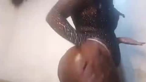 Snapshot of sashabigbooty chatting on 29, 9, 2025 sashabigbooty online show from 29, 9, 2025