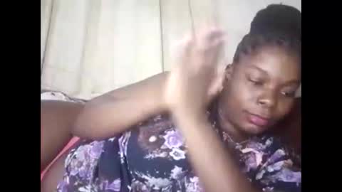 Snapshot of sashabigbooty chatting on 12, 10, 2025 sashabigbooty online show from 12, 10, 2025