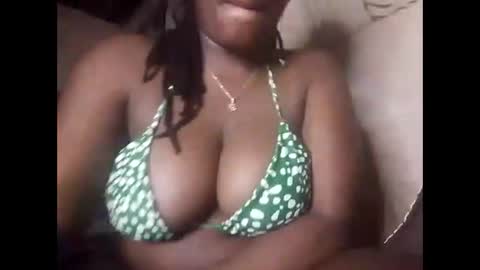 Snapshot of sashabigbooty chatting on 30, 10, 2025 sashabigbooty online show from 30, 10, 2025