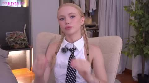 Snapshot of sashalore chatting on 18, 7, 2026 sashalore online show from 18, 7, 2026