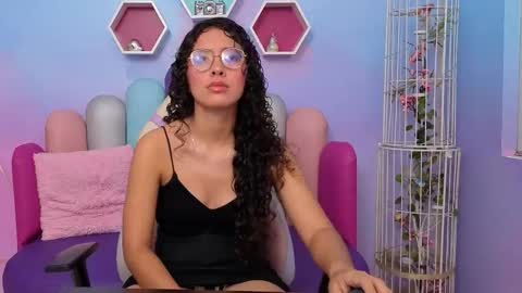 SashaMonroee  online show from 28, 10, 2025