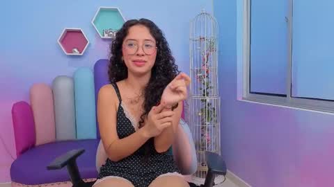 SashaMonroee  online show from 21, 12, 2025