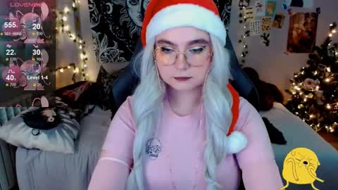 Snapshot of sashasoyyyy chatting on 30, 12, 2024 Sashasoy online show from 30, 12, 2024