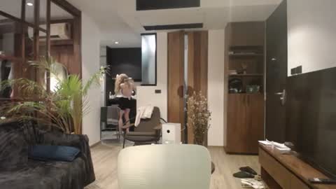 Snapshot of sashasweetsasha chatting on 19, 12, 2024 Sasha online show from 19, 12, 2024