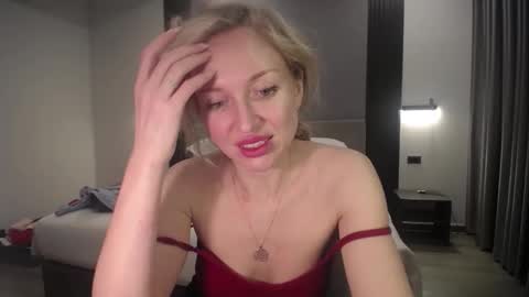 Snapshot of sashasweetsasha chatting on 9, 3, 2026 Sasha online show from 9, 3, 2026