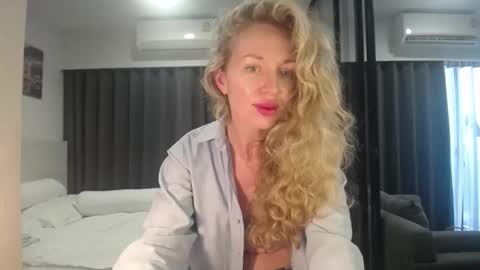 Snapshot of sashasweetsasha chatting on 24, 3, 2026 Sasha online show from 24, 3, 2026