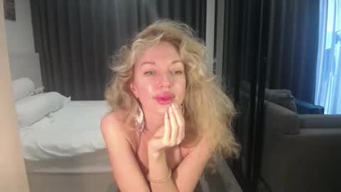 Snapshot of sashasweetsasha chatting on 31, 3, 2026 Sasha online show from 31, 3, 2026