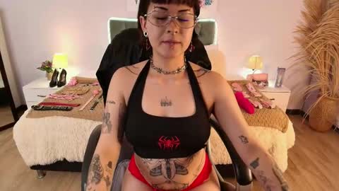 Snapshot of saskia_vellour chatting on 14, 5, 2026 saskia_vellour online show from 14, 5, 2026