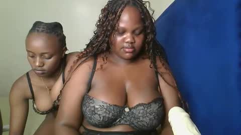 Snapshot of sassie_bee chatting on 16, 9, 2025 sassie_bee online show from 16, 9, 2025