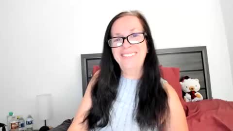 Sassiest Peach Goddess online show from 15, 12, 2025