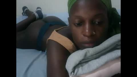 Snapshot of sassy_candie chatting on 9, 9, 2025 candie online show from 9, 9, 2025