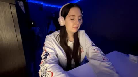 Marmulka or Mary online show from 20, 10, 2025