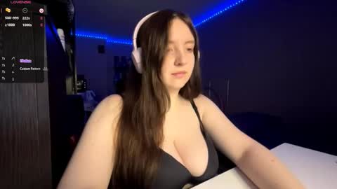 Marmulka or Mary online show from 21, 10, 2025