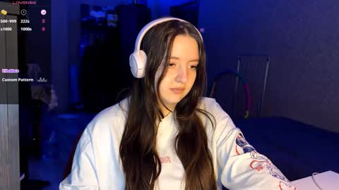 Marmulka or Mary online show from 28, 11, 2025