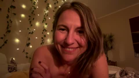 Snapshot of sassyella chatting on 20, 12, 2024 Sassyella online show from 20, 12, 2024
