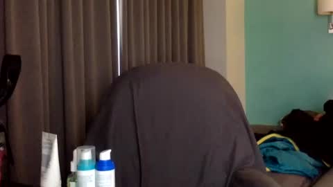 Snapshot of sassykitttykat chatting on 28, 10, 2025 sassykitttykat online show from 28, 10, 2025