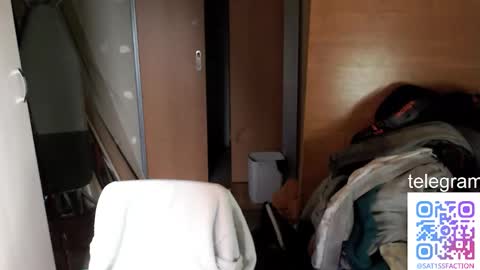 Snapshot of sat1sfaction chatting on 20, 11, 2025 Kristof online show from 20, 11, 2025