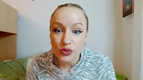 Satinqueen90 online show from 15, 12, 2025