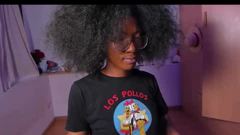 Snapshot of saturno_vibes chatting on 19, 9, 2025 saturno_vibes online show from 19, 9, 2025