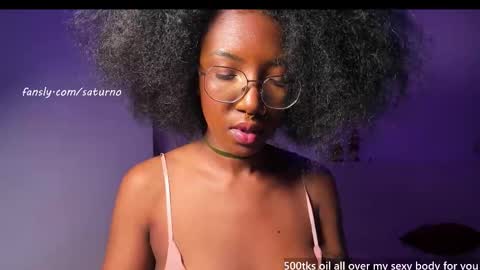 Snapshot of saturno_vibes chatting on 1, 10, 2025 saturno_vibes online show from 1, 10, 2025