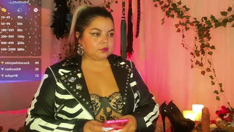 Gina George online show from 17, 12, 2024