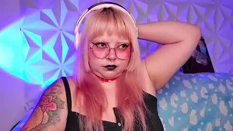 Gina George online show from 30, 4, 2026