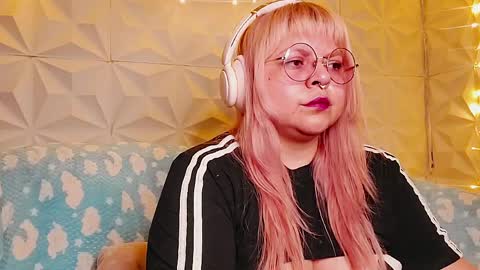Gina George online show from 12, 5, 2026