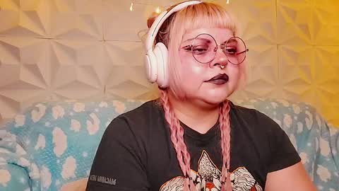 Gina George online show from 15, 5, 2026