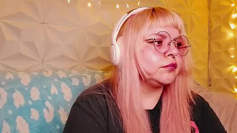 Gina George online show from 19, 5, 2026
