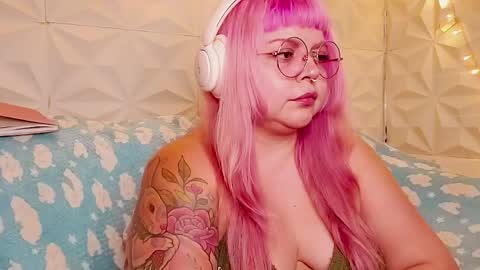 Gina George online show from 23, 5, 2026