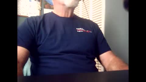 Snapshot of satyr64 chatting on 24, 10, 2025 satyr64 online show from 24, 10, 2025