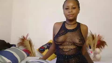 Snapshot of saucy_angels chatting on 11, 10, 2025 Saucy online show from 11, 10, 2025