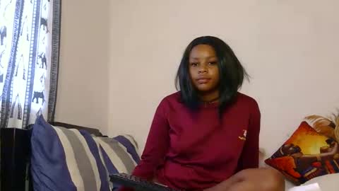 Snapshot of saucy_angels chatting on 21, 10, 2025 Saucy online show from 21, 10, 2025