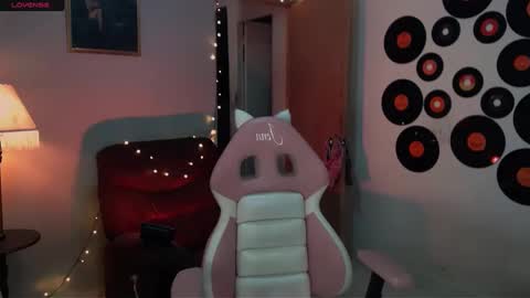 Snapshot of saucy_jenn1 chatting on 22, 2, 2025 I AM JENN  online show from 22, 2, 2025