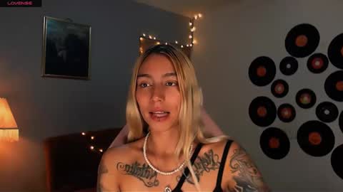 Snapshot of saucy_jenn1 chatting on 28, 2, 2025 I AM JENN  online show from 28, 2, 2025