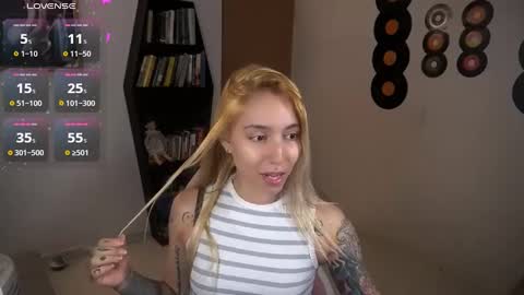 Snapshot of saucy_jenn1 chatting on 16, 9, 2025 I AM JENN  online show from 16, 9, 2025