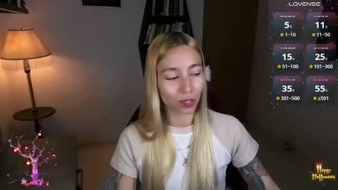 Snapshot of saucy_jenn1 chatting on 26, 10, 2025 I AM JENN  online show from 26, 10, 2025