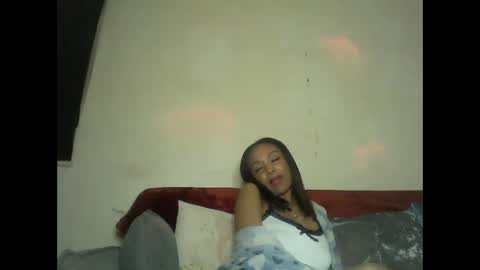 Snapshot of saucy_shanice chatting on 23, 9, 2025 Shaniiice online show from 23, 9, 2025