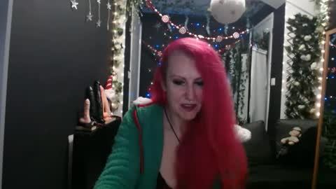 SaucySky online show from 8, 12, 2024