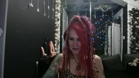 SaucySky online show from 4, 3, 2025