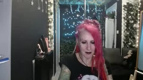 SaucySky online show from 6, 10, 2025