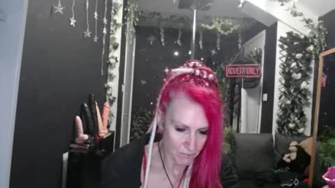 SaucySky online show from 2, 3, 2026