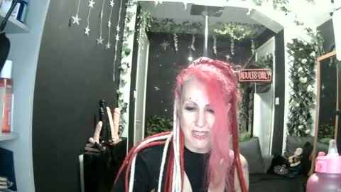 SaucySky online show from 21, 4, 2026