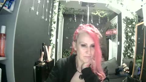SaucySky online show from 3, 5, 2026