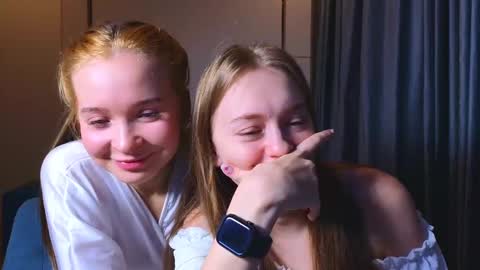 LUNA and ANNA    online show from 7, 1, 2025